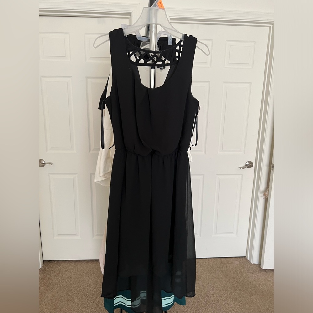 S black dress